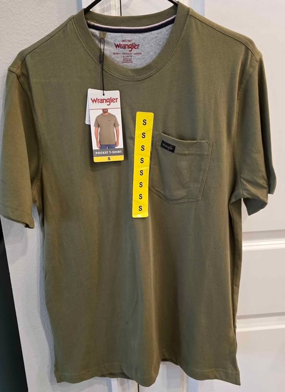 NWT 100% Cotton Wrangler Men's Green Pocket T-Shirt - Size Small